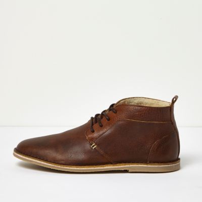 Brown borg lined leather desert boots